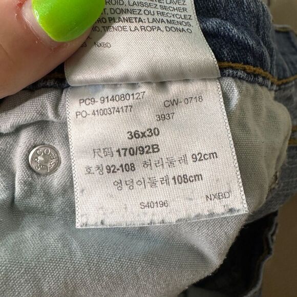 Men’s Signature Levi’s S61 Relaxed Jeans 36 x 30 - Picture 5 of 5